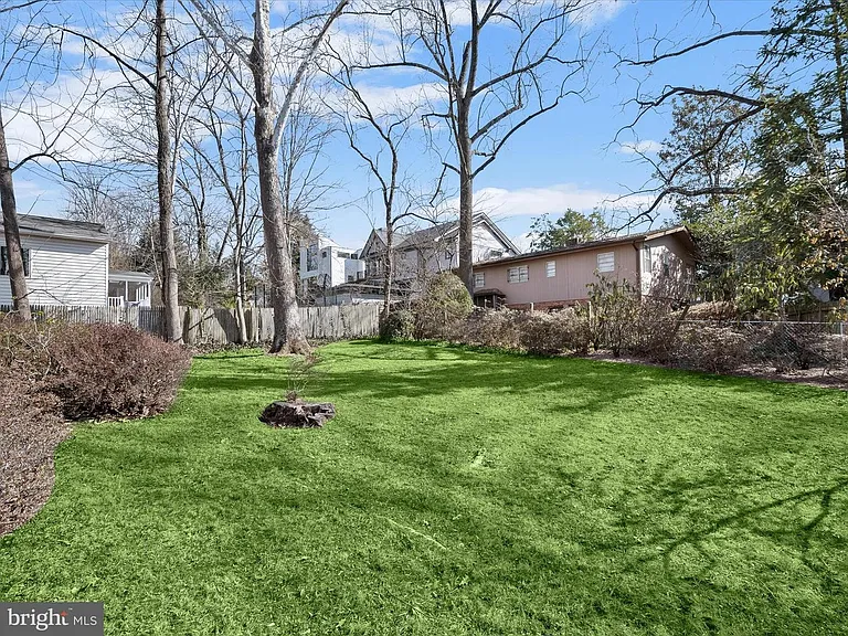 4910 Essex Ave — Photo 33