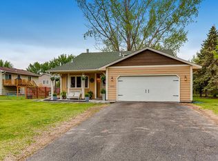 11621 Nevada Ln N, Champlin, MN 55316