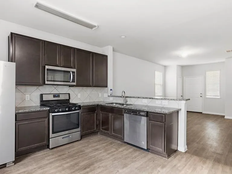 5711 Esk River Trl — Photo 8