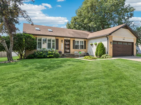 1341 Rose Blvd, Buffalo Grove, IL 60089