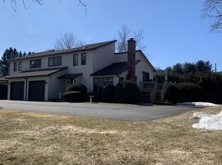 42 Thayer Rd #B, Greenfield, MA 01301