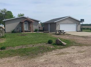 708 E 6th St, Colton, SD 57018