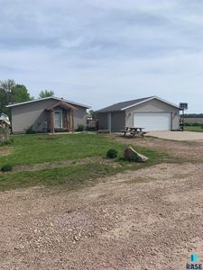 708 E 6th St, Colton, SD, 57018