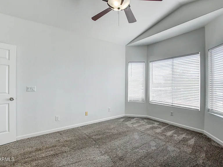 1550 N Sunset Pl — Photo 30