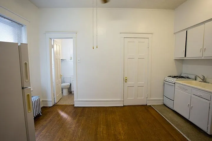 5474-5480 S. Hyde Park Boulevard — Photo 20