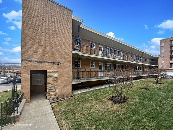 3rd image of 1509 Brown St #11E
