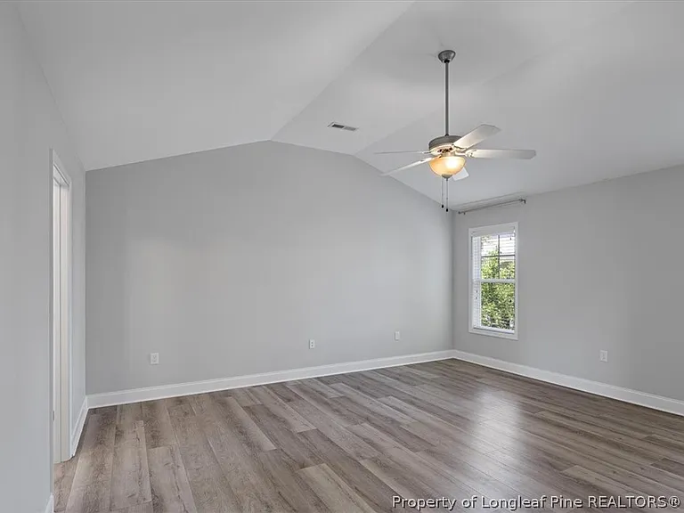 134 Huzzas Cir — Photo 17