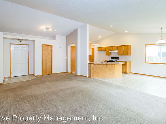 4th image of 4006 NE 94th St