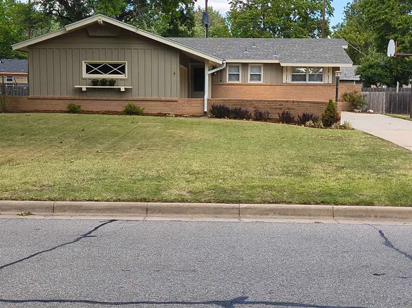 4206 W 17th St N, Wichita, KS 67212