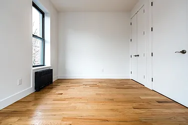 Rented by L Rose Realty (Brokerage)