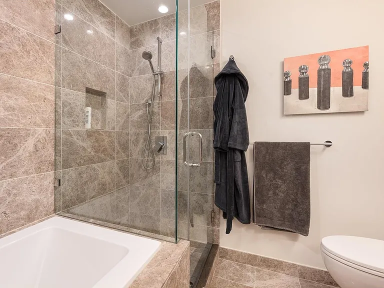 305 Morrissey Rd #1402 — Photo 23