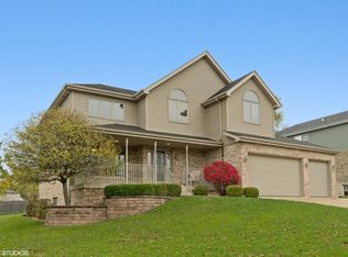 518 Deerfield Ln, New Lenox, IL 60451