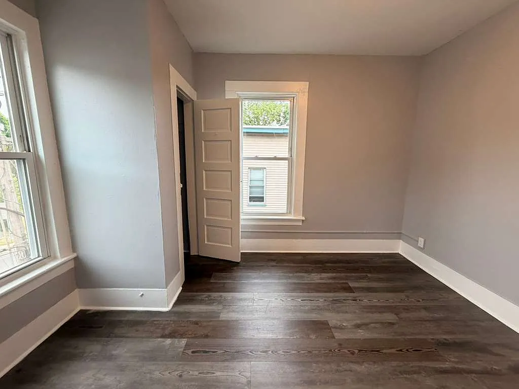 2 bed, $1,525 — Photo 3