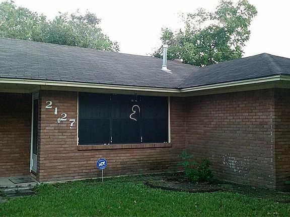 2nd image of 2127 Mulberry Ln