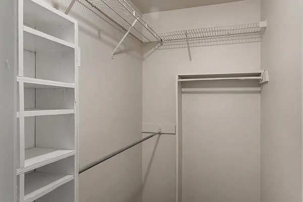 715 Cool Brook Ct — Photo 19