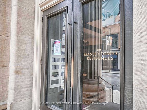 5th image of 197 Yonge St #4814