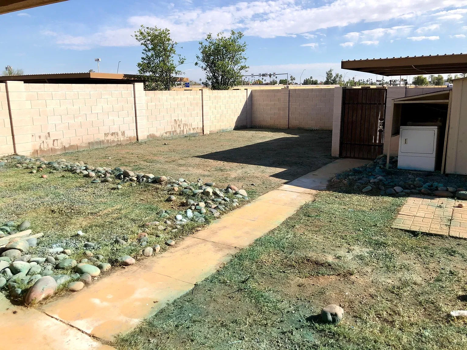 3 bed, 1734 sqft, $2,225 — Photo 2