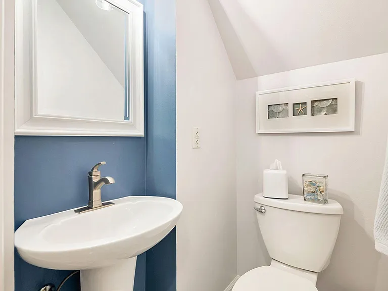 4409 Fairway Dr N — Photo 16