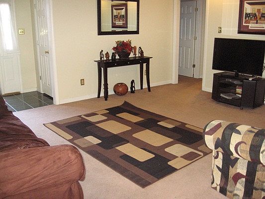 5th image of 920 Kristy Ln