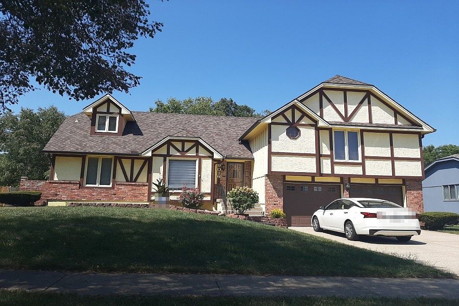1st image of 9016 Crescent Ct