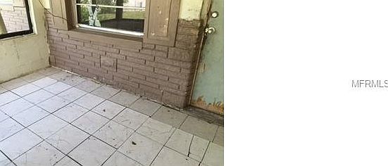 3rd image of 6412 Aladdin Dr