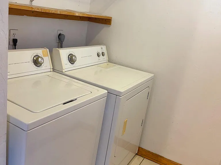 2735 SW 35th Pl #705 — Photo 11