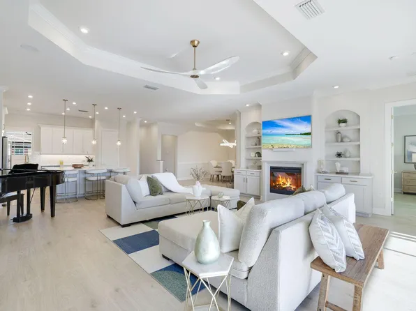 15336 Lucerna St Unit 203, Naples, FL 34114