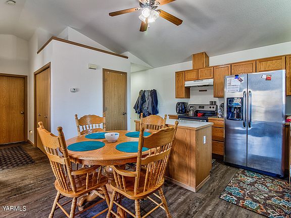 3rd image of 303 Lacey Ave