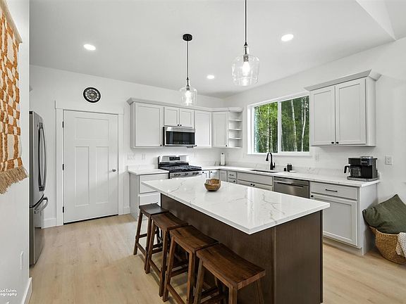 4th image of 8085 E Gold Bullion Blvd #A