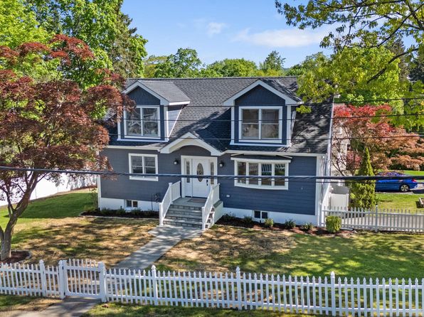 113 Walter Avenue, Thornwood, NY 10594