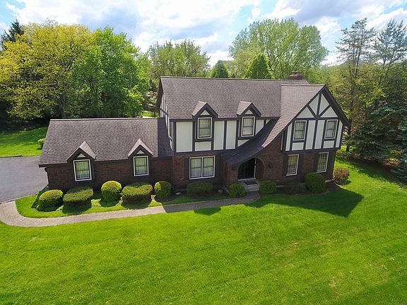 2nd image of 15121 W Creekview Dr