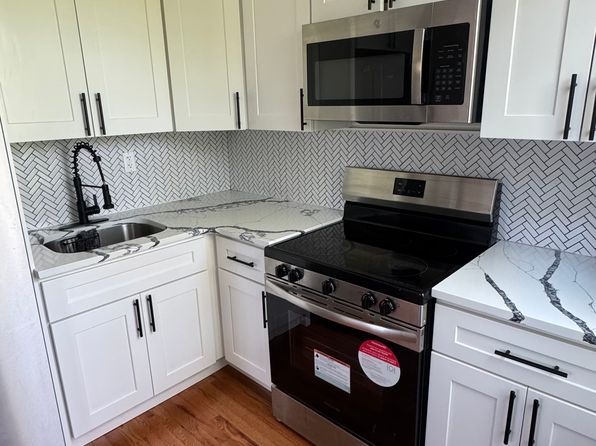 153 Chester St FLOOR 2