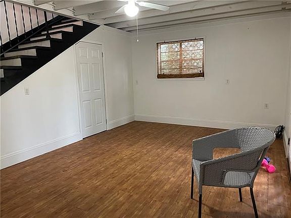 2nd image of 521 W 24th Ave
