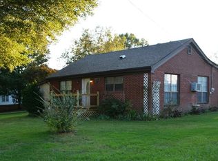 103 S Smith St, Booneville, MS 38829