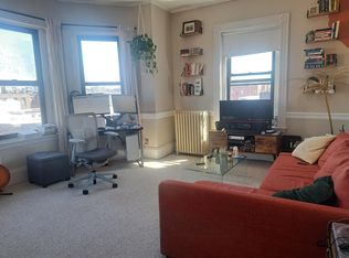 196 Saint Botolph St APT 4R, Boston, MA 02115