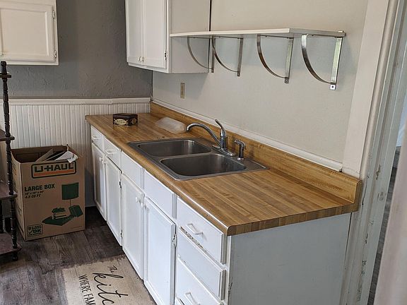 4th image of 1005 Stockbridge Ave
