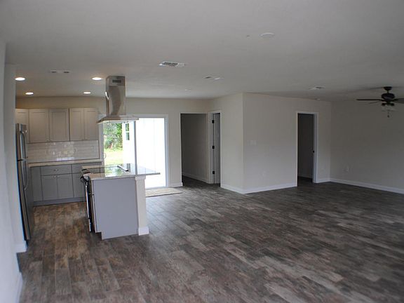 3rd image of 7230 Juper Rd
