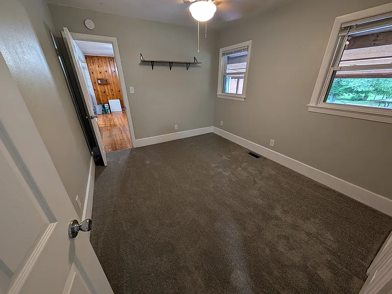 132 Deborah Dr — Photo 16
