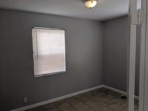 4th image of 4206 N 29th St