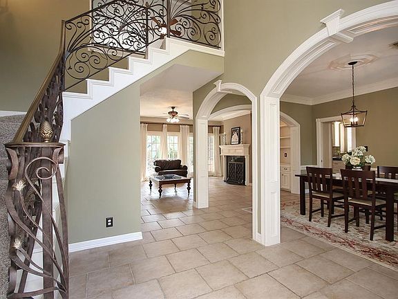 4th image of 10619 Brentway Dr