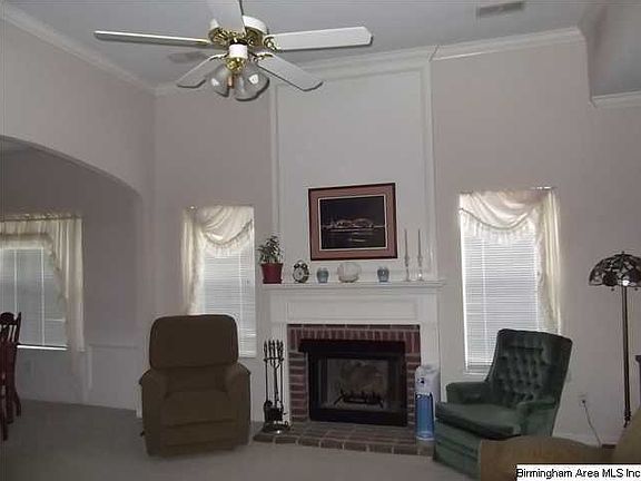 4th image of 2464 Mountain Dr