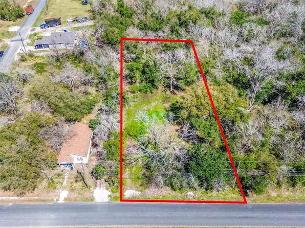 524 N Oak St, Texas City, TX 77591