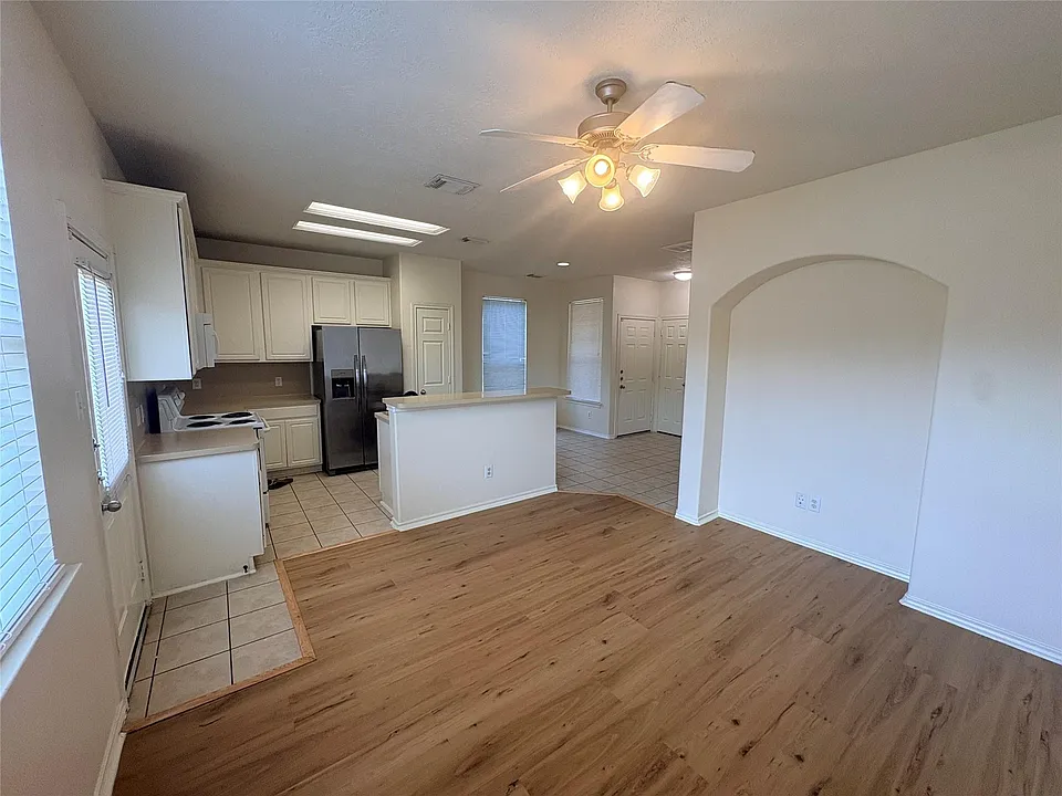 14403 Fairbuff Ln
