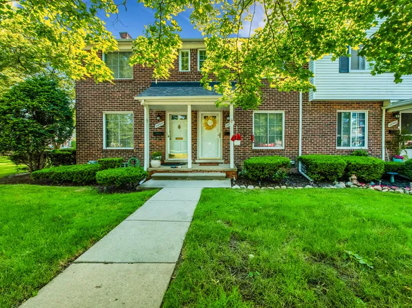 22903 Gary Ln, Saint Clair Shores, MI 48080