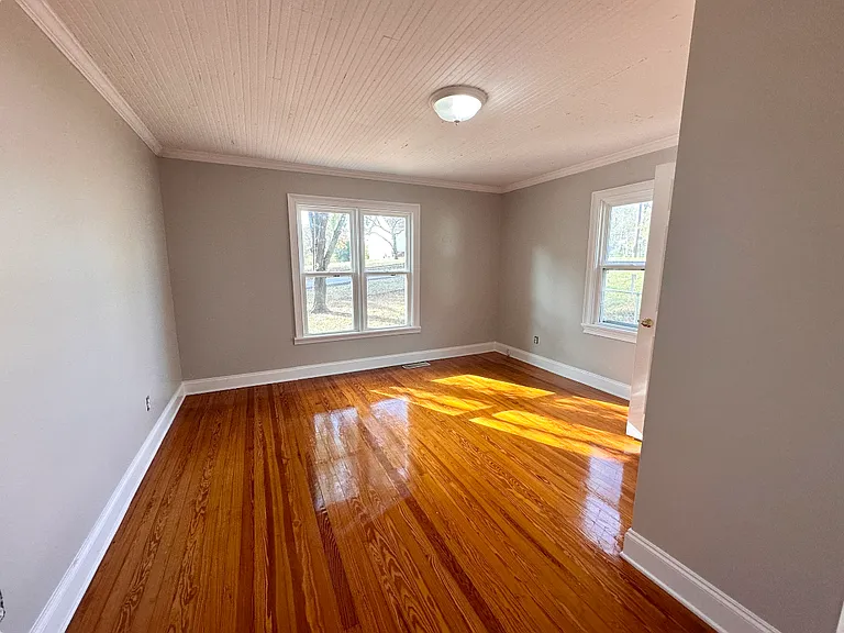 202 Hooper Ave SE — Photo 17