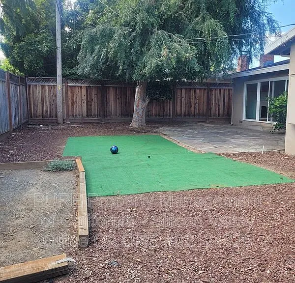 4860 Clydelle Ave — Photo 12