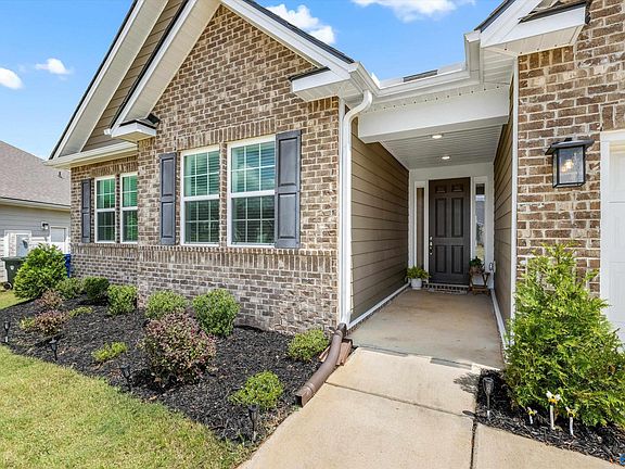 3rd image of 132 Jude Ln