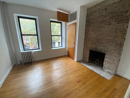 Rented by GreenVill Real Estate LLC | media 1