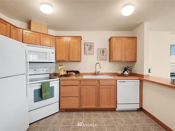 5th image of 15806 18th Ave W APT A208