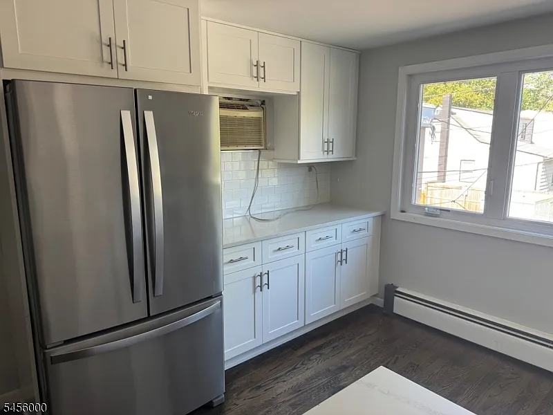 2 bed, 1.0 bath, $2,600 — Photo 3